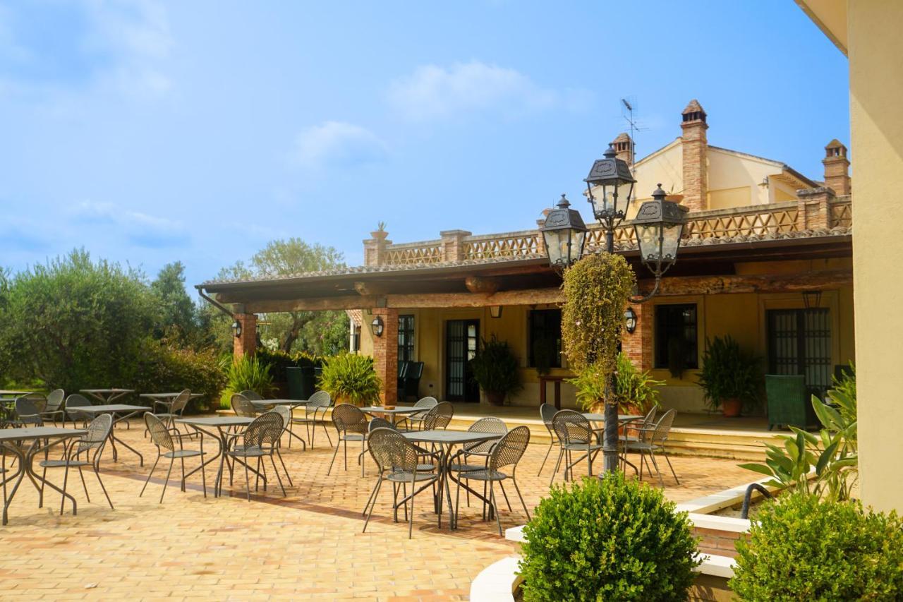 Agriturismo Casacchella マリーナ・ディ・シーバリ エクステリア 写真
